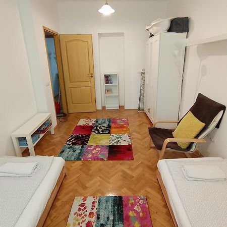 Gizella Apartman เอ็กเกอร์ ภายนอก รูปภาพ