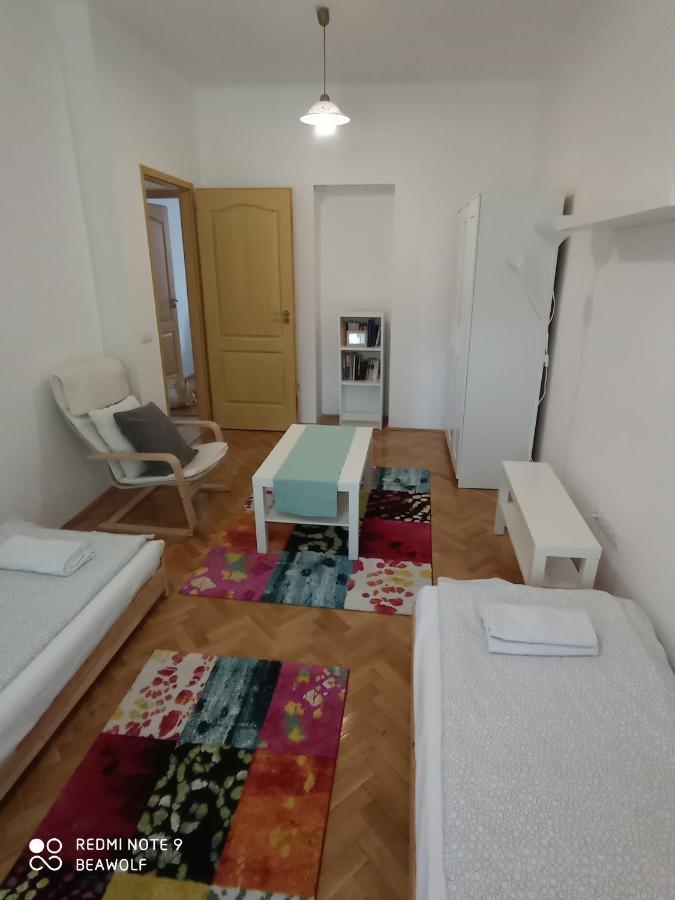 Gizella Apartman เอ็กเกอร์ ภายนอก รูปภาพ